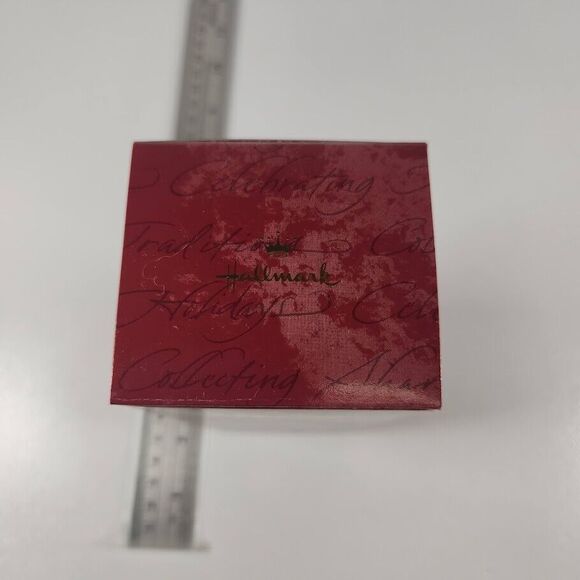 1997 Hallmark Keepsake Ornament Dr Leonard McCoy Star Trek NIB Christmas Figure - Picture 5 of 13